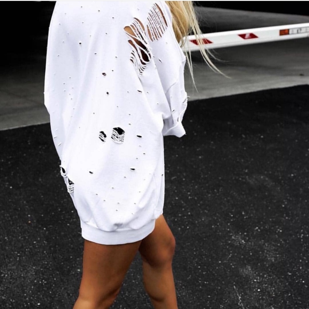 Sweatshirt